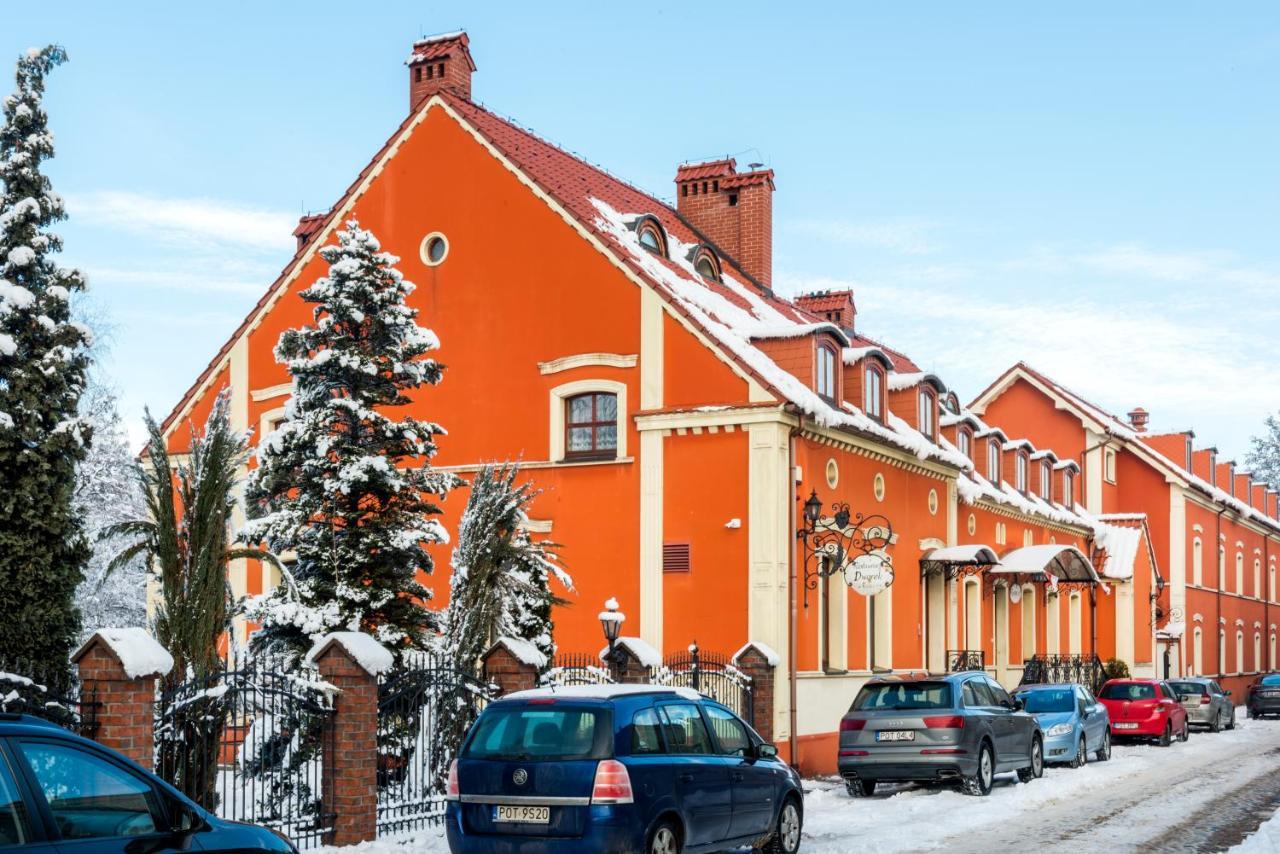 Dworek 1885 Ostrzeszów Exterior foto